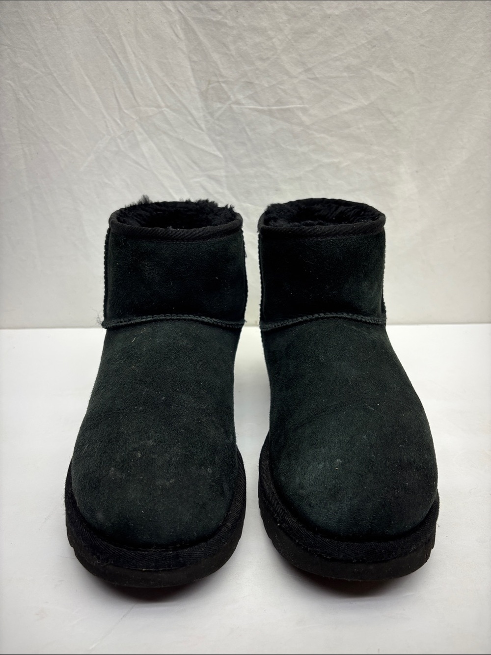 UGG Classic Mini Boots, SZ 9, box 84